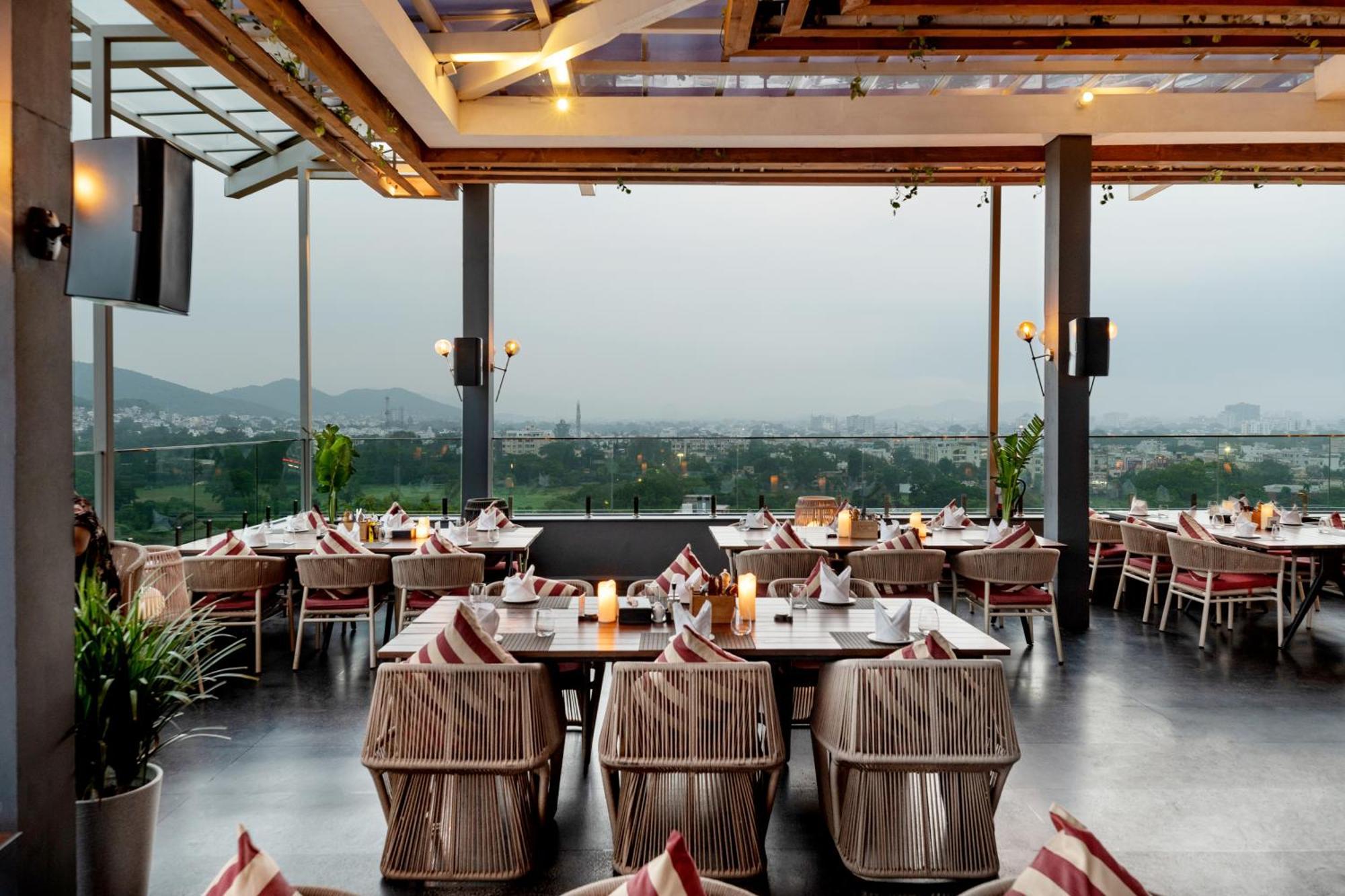 Parallel Hotel Udaipur, A Member Of Radisson Individuals Extérieur photo