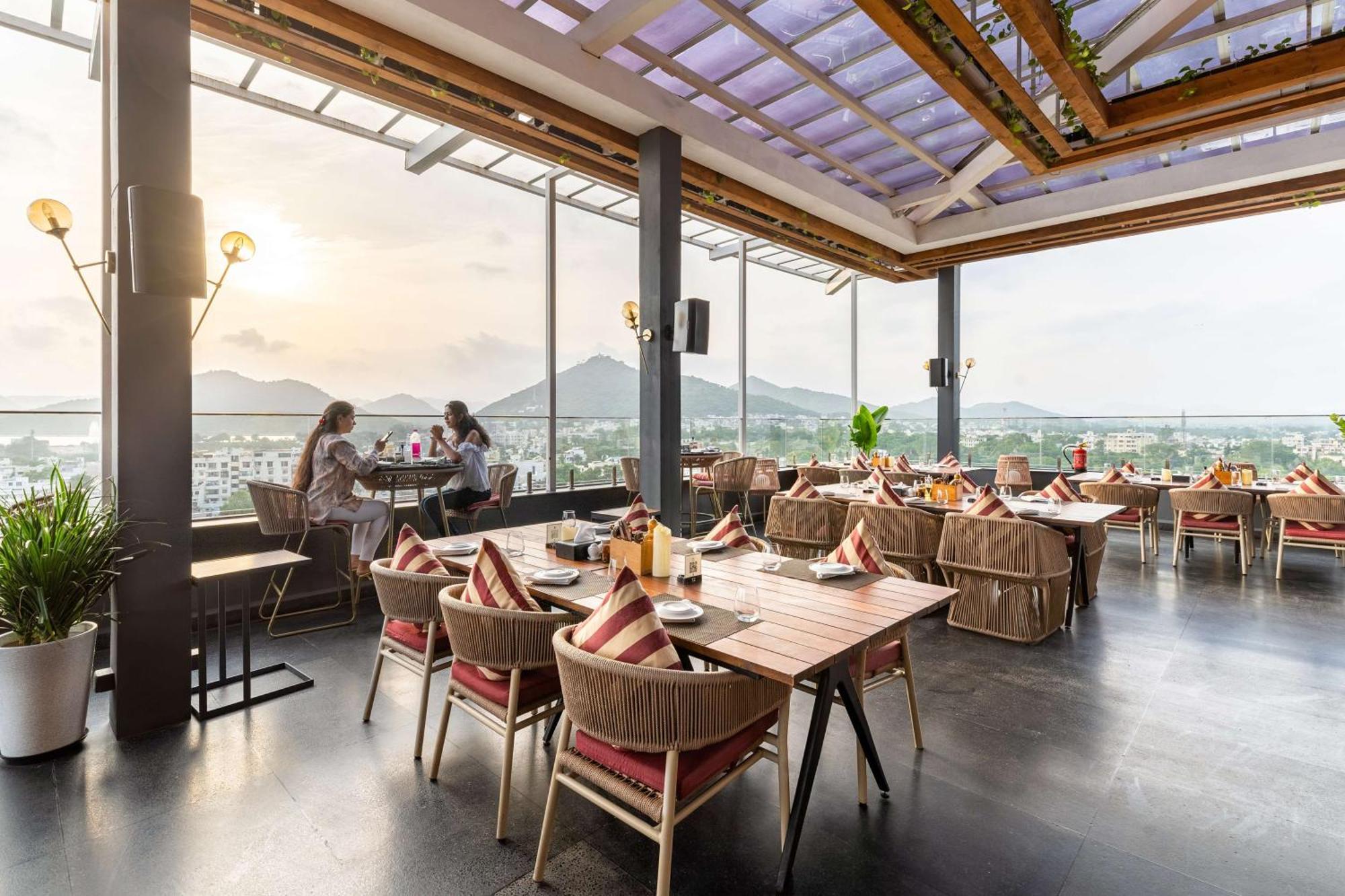 Parallel Hotel Udaipur, A Member Of Radisson Individuals Extérieur photo