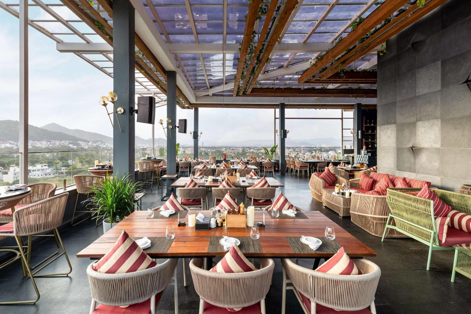Parallel Hotel Udaipur, A Member Of Radisson Individuals Extérieur photo