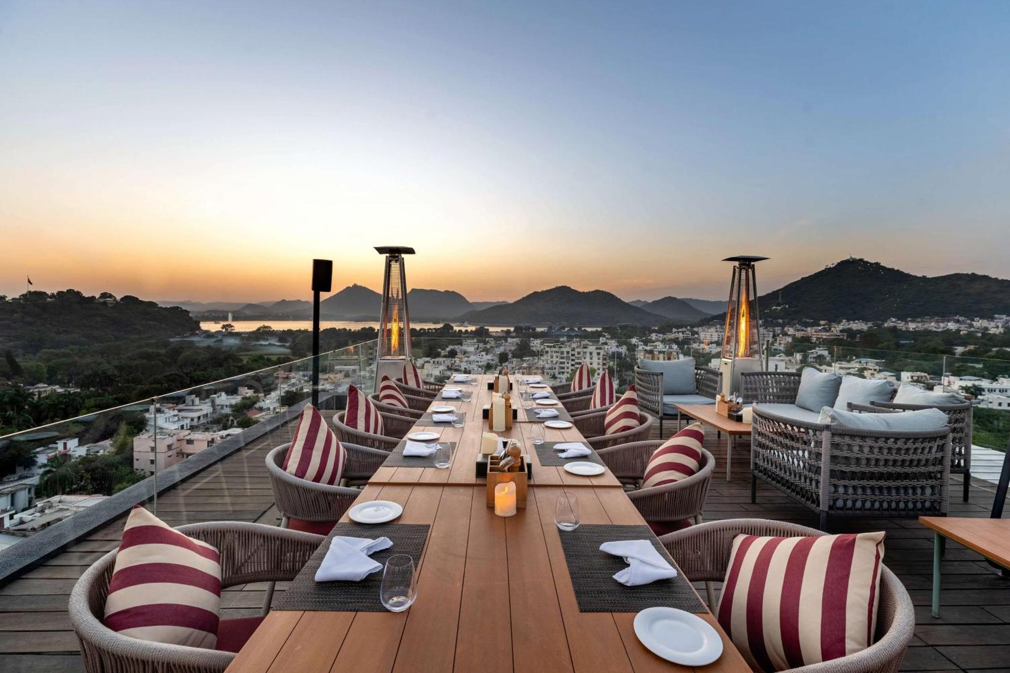Parallel Hotel Udaipur, A Member Of Radisson Individuals Extérieur photo